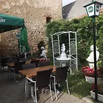 Wildrose Zum Wehrturm Hotel Palterndorf-Dobermannsdorf