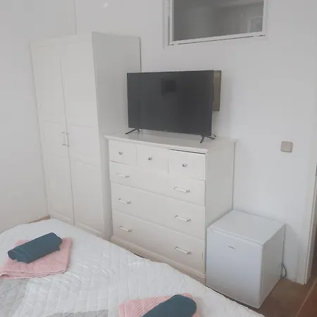 Wildrose Zum Wehrturm Palterndorf-Dobermannsdorf