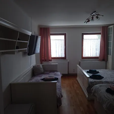 Wildrose Zum Wehrturm 3* Palterndorf-Dobermannsdorf