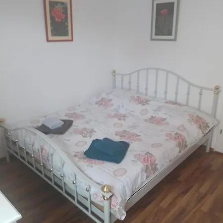 Ξενοδοχείο Wildrose Zum Wehrturm 3*