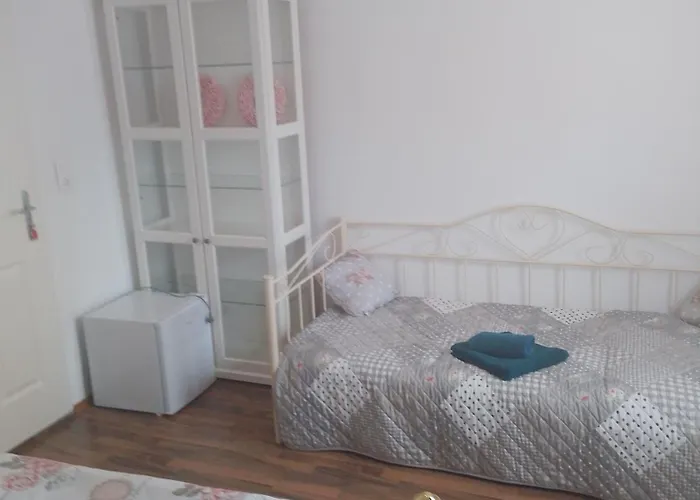 Wildrose Zum Wehrturm 3* Palterndorf-Dobermannsdorf