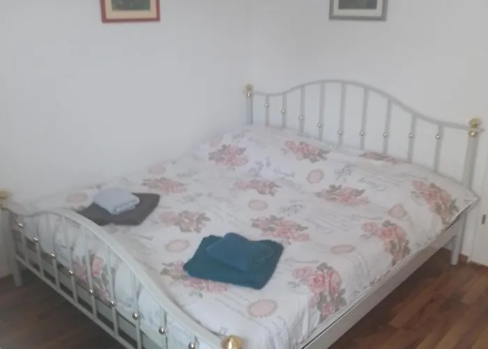 Hotel Wildrose Zum Wehrturm 3*