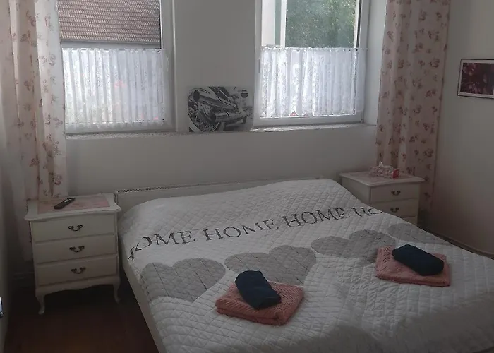 Hotel Wildrose Zum Wehrturm